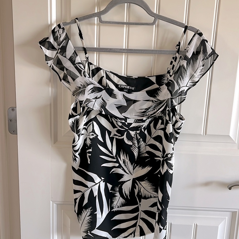 Express Black and White Tropical Floral Off the Shoulder Ruffle Blouse